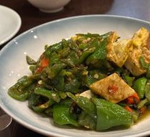 Spicy Chili and Egg Stir-Fry