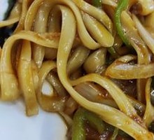 肥肠炒刀削面
