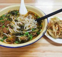Sour Cabbage Beef Rice Noodles