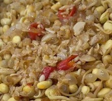 Aluminum-Wrapped Bean Sprouts