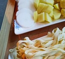 Hand-Kneaded Noodles