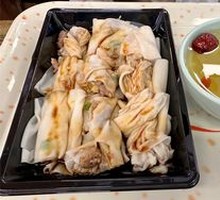 Beef and Shrimp Rice Noodle Roll