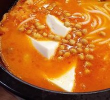 Spicy Kimchi Beef Noodles