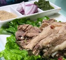 Yanchi Tan羊 Hand-Grab