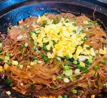 Dry-Boiled Seafood Vermicelli