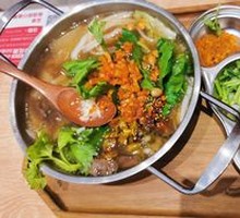 Auntie's Leaping Beef Noodle Soup