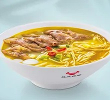 Golden Soup Beef Noodles