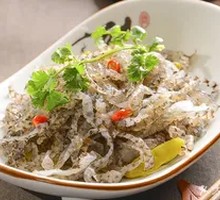 Sichuan-style Pickled Pepper Fish Skin