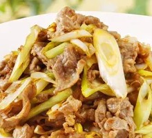 Scallion Stir-Fried Lamb