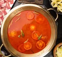 Beauty-Enhancing Tomato Hot Pot