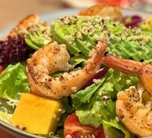 煎大虾牛油果沙拉