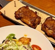 炙烤多汁鸡腿排