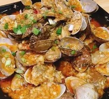 Garlic Steamed Clams