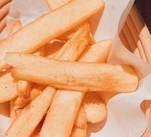 Fries with Black Truffle Sauce