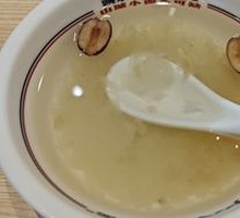 Lung-Nourishing Silver Ear and Pear Soup