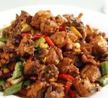 Yimeng Mountain Stir-Fried Black-Paw Rooster