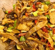 Spicy Dry Pot with Deer Antler Mushrooms