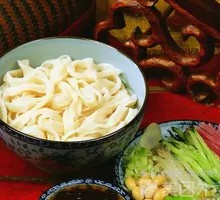 Machine-Pressed Fried Sauce Noodles