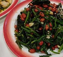 Pine Nut Spinach