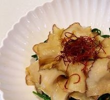 Stir-fried Sand Onion with Snail Slices