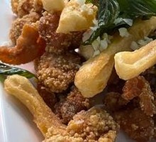 Sweet Fried Dough with Salted Chicken