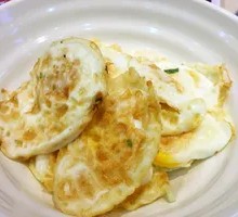 Pan-fried sunny-side egg