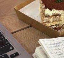 Pineapple Guy's American Style