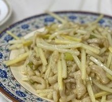 Fresh Bamboo Shoots with Shredded Pork
