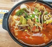 Tomato Braised Pork Noodles