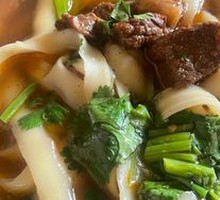 Sauce-Flavored Beef Knife-Sliced Noodles