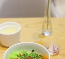 Oil-Poured Noodles