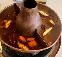 Premium Double-Boiled Hot Pot