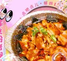 Snail Rice Noodles with Stinky Tofu and Pig Trotter Hot Pot