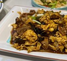 Sour Stir-Fried Egg with Wood Ear Mushrooms