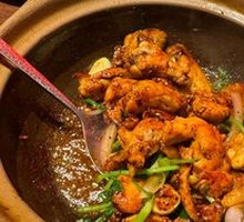 Stir-fried Chicken with Ginger in Clay Pot
