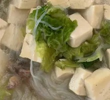Chinese Cabbage and Tofu Soup