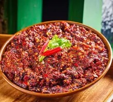 Spicy Beef with Chili Crust