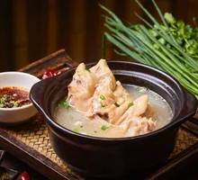Nourishing Mother's Pig Trotter
