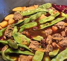 Stewed Pork Ribs in Iron Pot