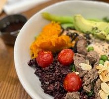 Filet Mignon & Salmon Deluxe Bowl