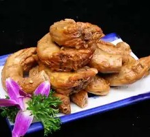 Braised chicken necks