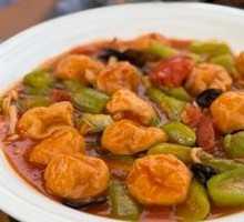 Loofah with Shrimp Dried and Fish Paste Stir-fry