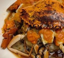 Steamed Crab with Handmade Meat Patties