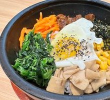 Intangible Heritage Stone Pot Rice