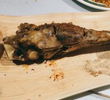 Traditional Roasted Lamb Leg