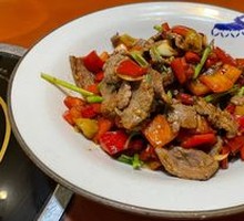 Stir-Fried Beef with Yellow Onion