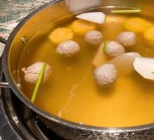 Beef tendon meatball hot pot base