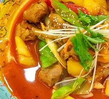 Gumu Lan Large Chicken Stir-Fry