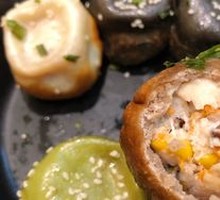 Mushroom Chicken Pan-Fried Dumplings