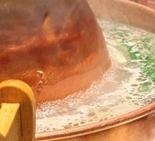 Mountain Spring Water Pot